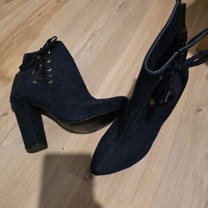 Elegant Black Ankle Boots